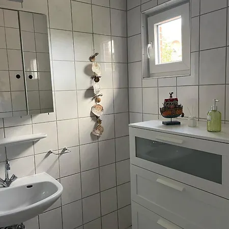 Wohnhaus In Luetetsburg 펜션 Lutetsburg