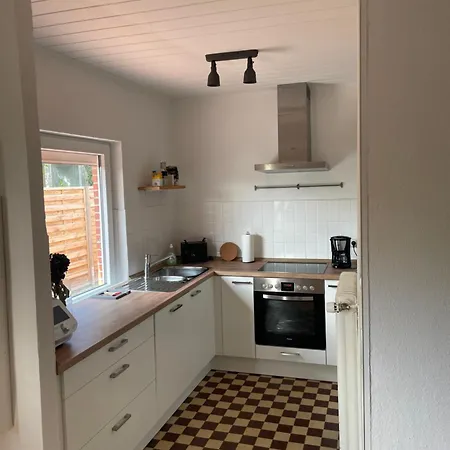 Wohnhaus In Luetetsburg * Lutetsburg