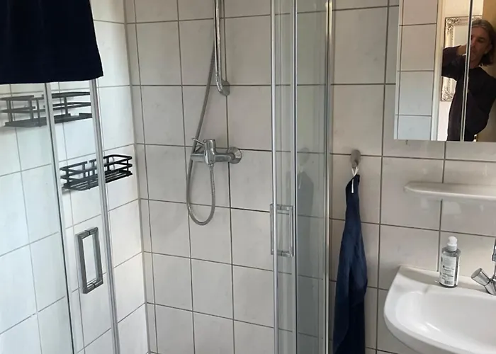 Wohnhaus In Luetetsburg Nyaraló *